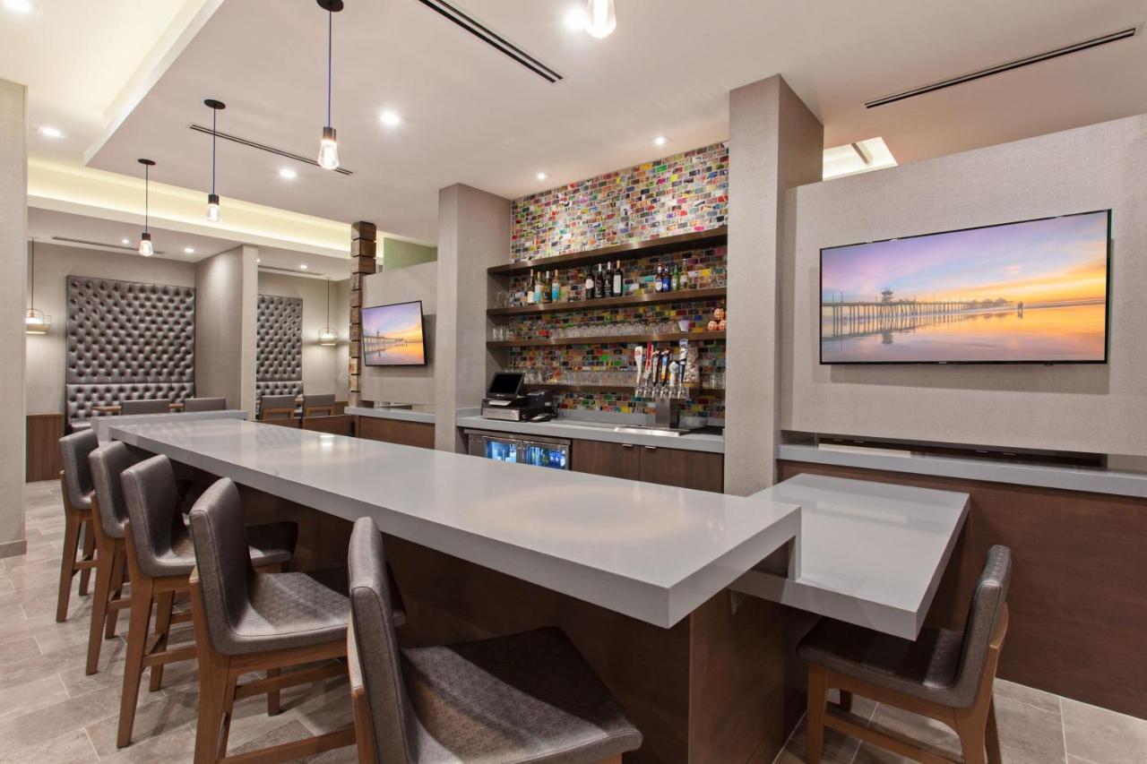 Springhill By Marriott Huntington Orange County 3*